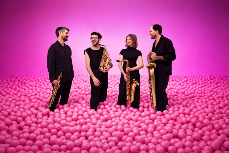 QUIRKY NIGHTCLUB CHRONICLES - Arcis Saxophon Quartett